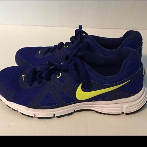 Nike Revolution 2 Running Shoes - Picture 1 of 9